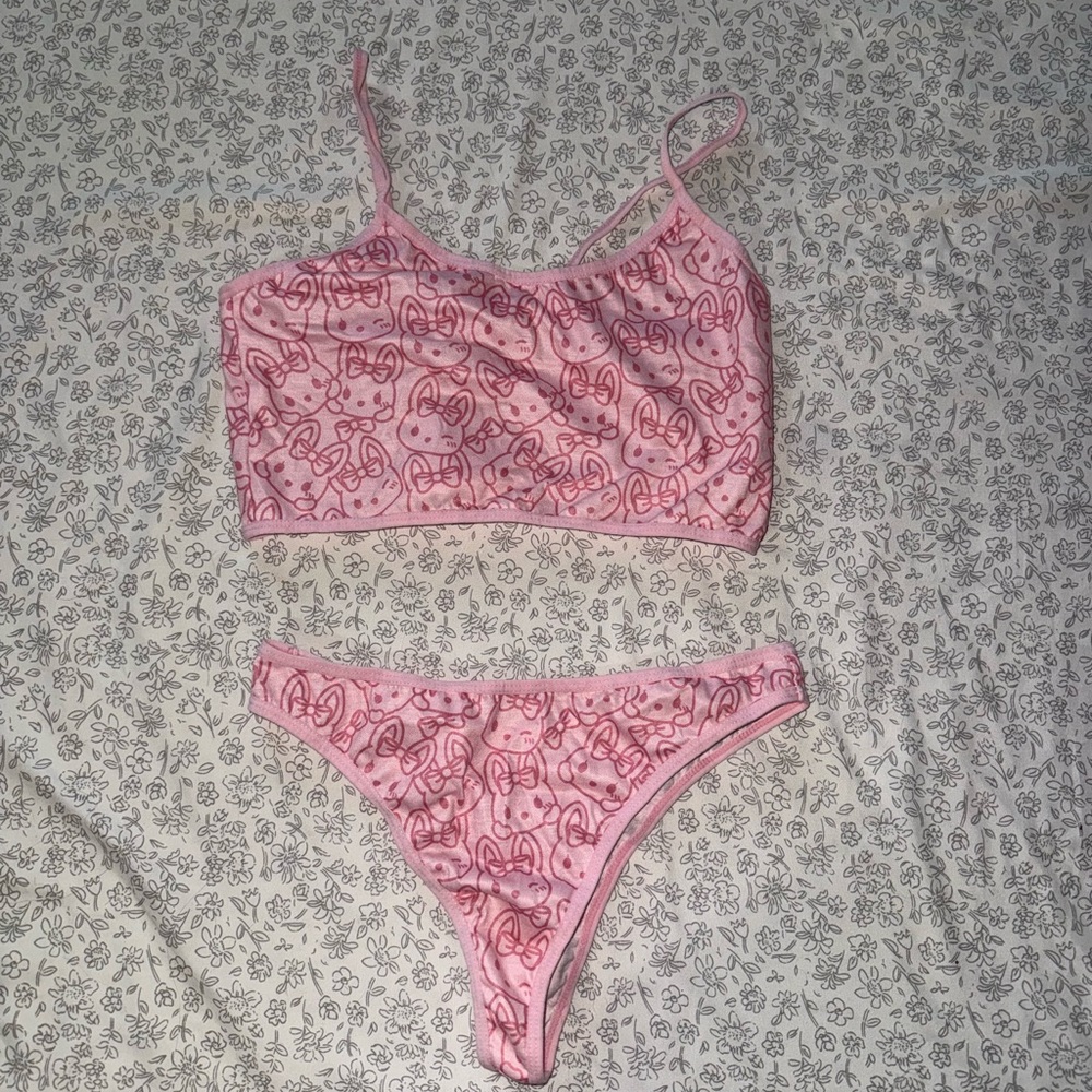 SHEIN Pink Cartoon Print Bra Set